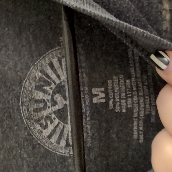 Sun Records Company Grey Johnny Cash Folsom Prison T-shirt In Size Medium - Picture 3 of 3